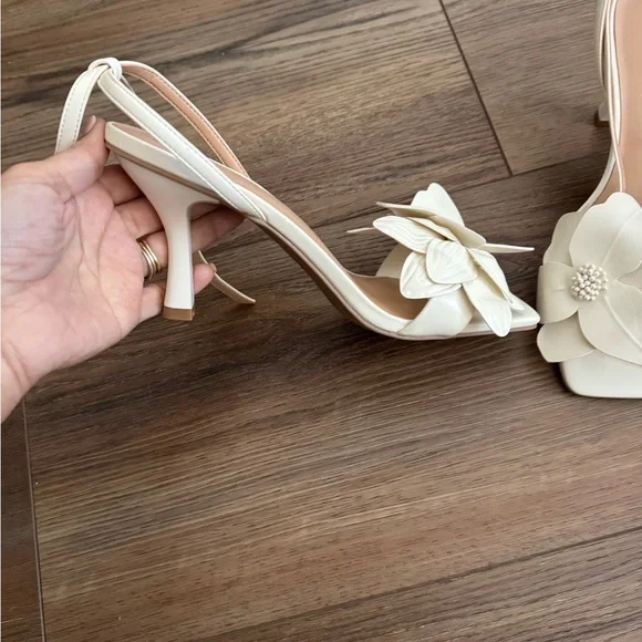 A New Day Cream Floral Heels - Picture 2 of 7